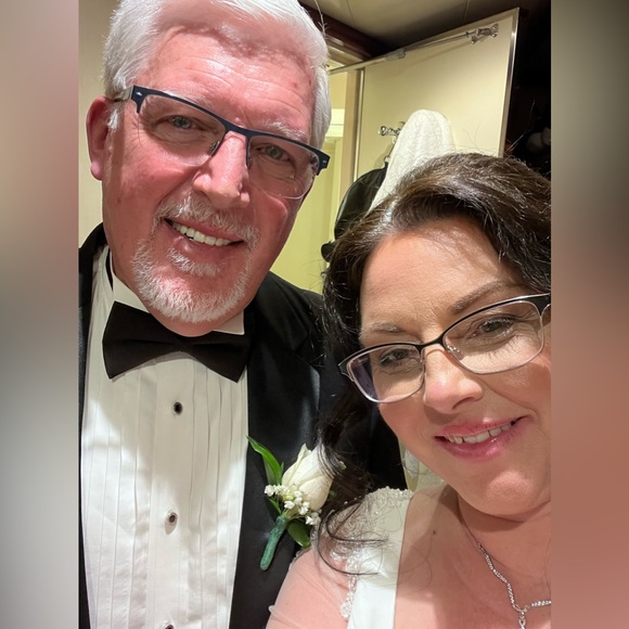 Meet your Posher, Andrew and Amy - Picture 5 of 13